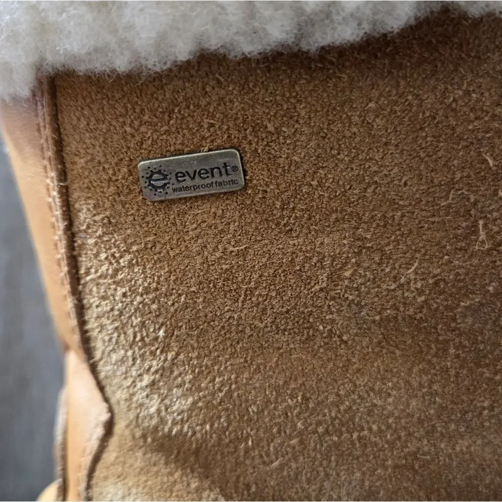 UGG Australia Bandon Marsh Chestnut Leather and Suede Boots Size 8